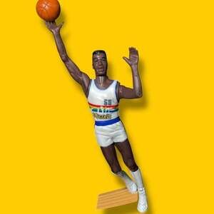Vintage NBA 1992 Mutombo Collectible